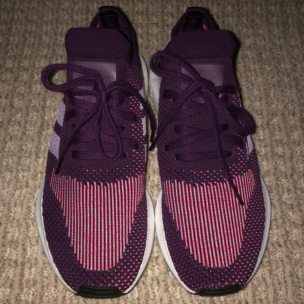 Womens Adidas Primeknit Swift Run